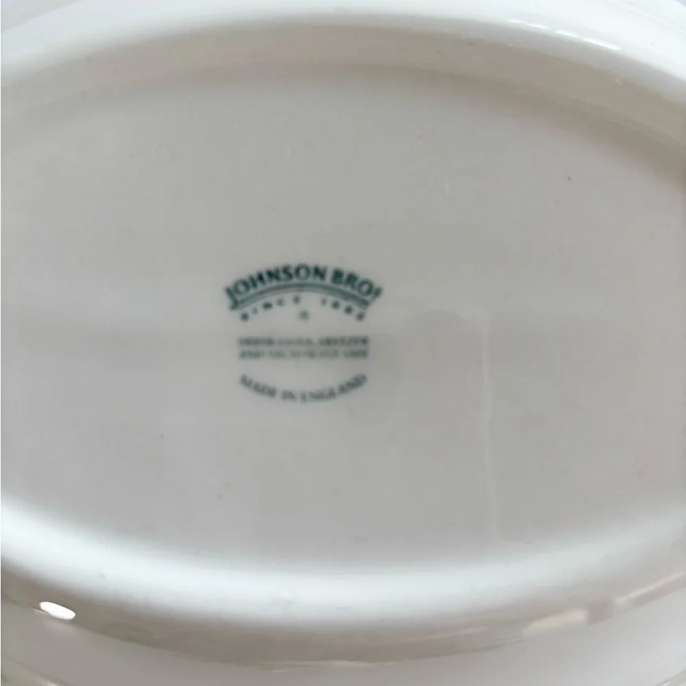 Vintage Johnson Bros Willow Blue 9 inch Vegetable Bowl England